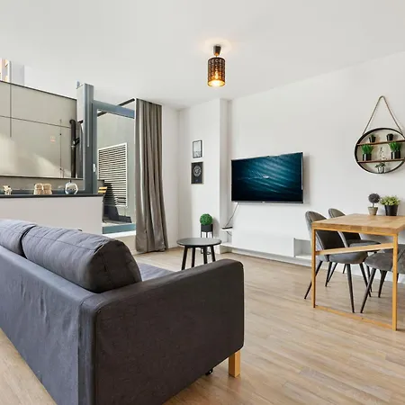 Lam Yacht Club - Terrace 10m2 Apartman *